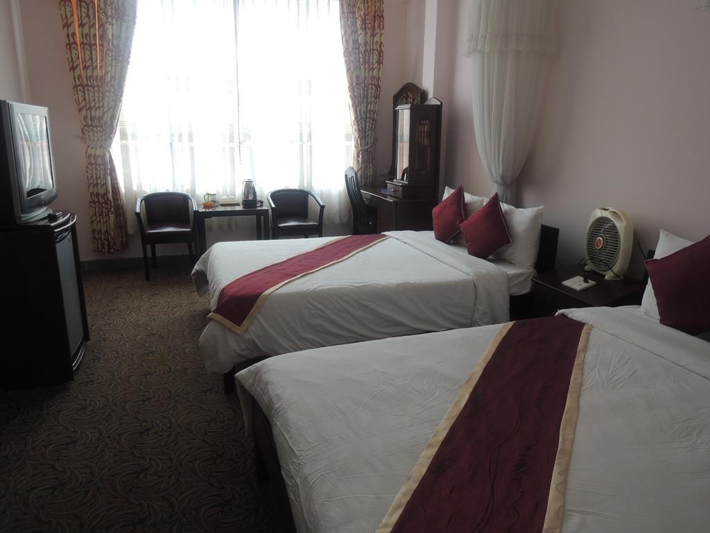 Y Lan Hotel Da Lat Eksteriør billede